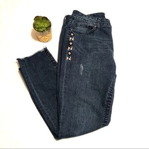 VGS Ankle Jeans Embroidered Accents Distressing